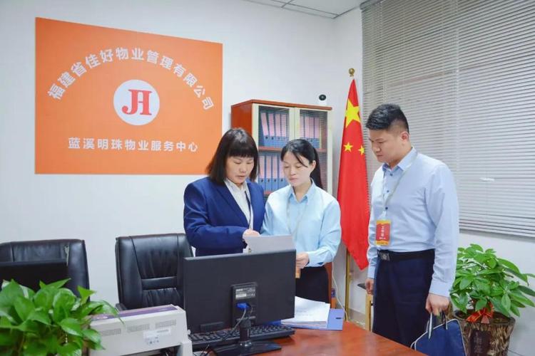 巡紀聯(lián)動精準發(fā)力 安溪小區(qū)物業(yè)管理再升級——聚焦清洗保潔服務(wù)提升